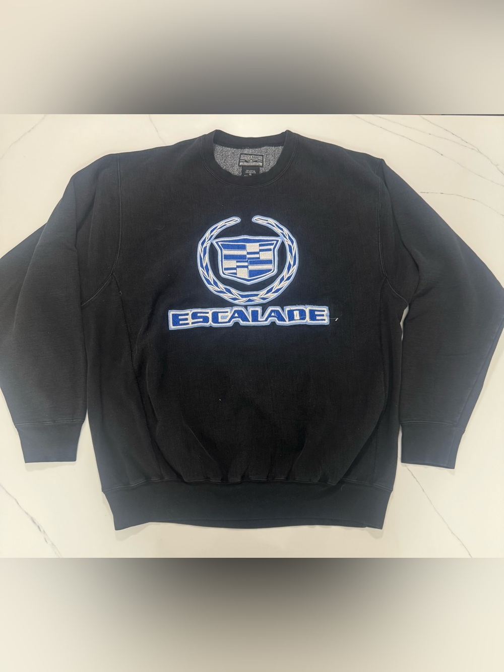 Y2K Cadillac Escalade crewneck sweatshirt 🖤